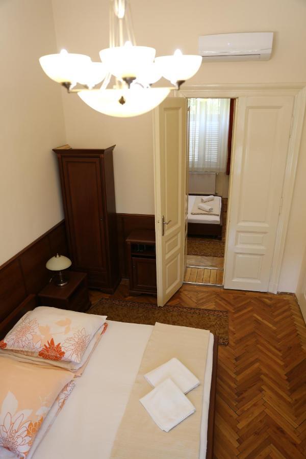 Peterfia Panzio Hotel Debrecen Luaran gambar