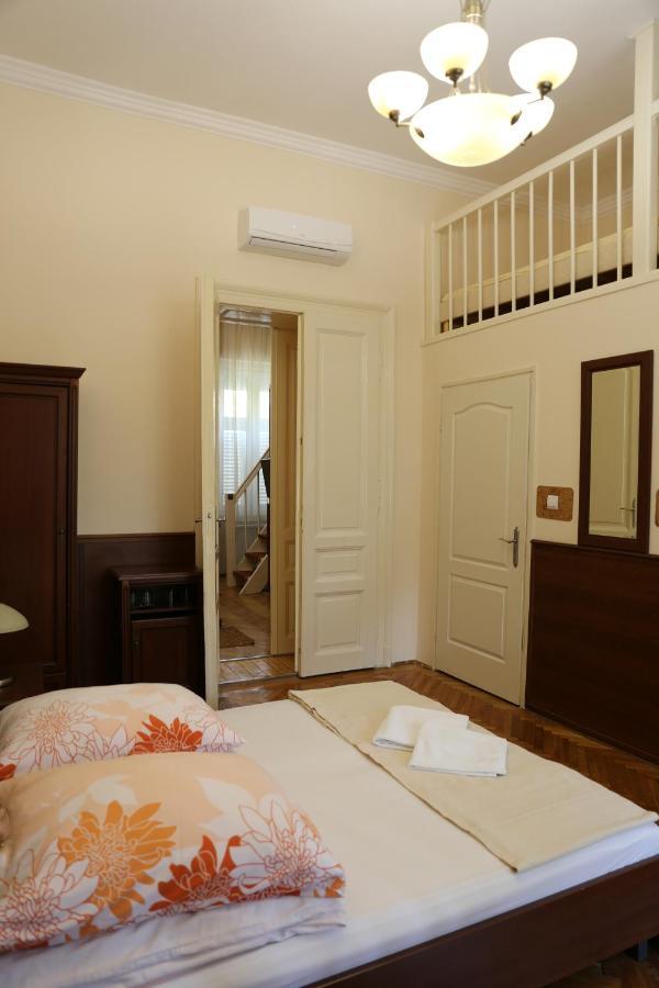 Peterfia Panzio Hotel Debrecen Luaran gambar