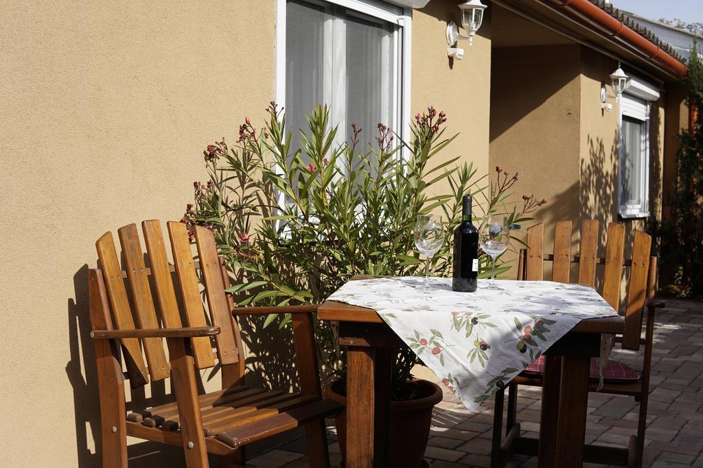 Peterfia Panzio Hotel Debrecen Luaran gambar