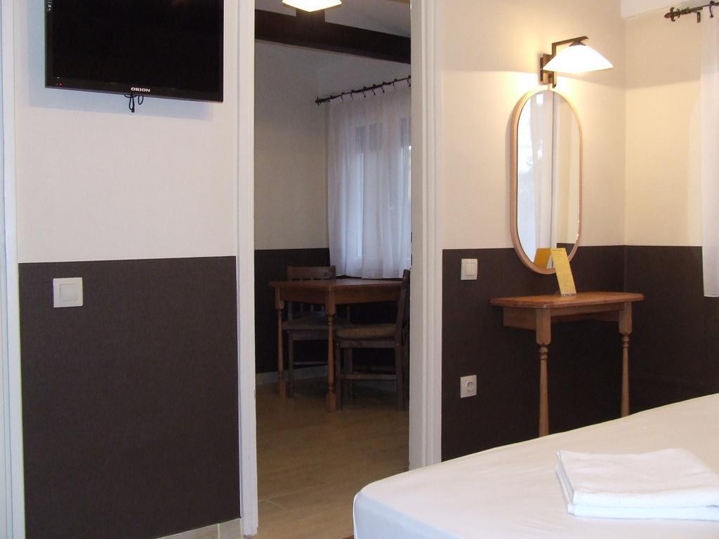 Peterfia Panzio Hotel Debrecen Luaran gambar