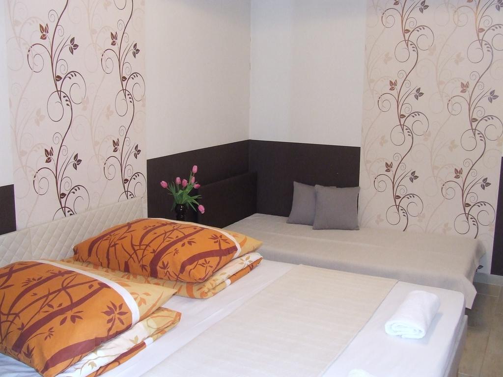 Peterfia Panzio Hotel Debrecen Luaran gambar