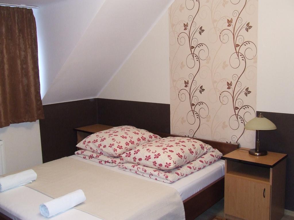 Peterfia Panzio Hotel Debrecen Luaran gambar